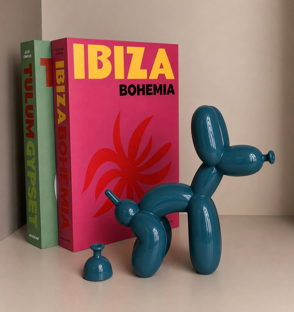 Balloon Dog with Poop 20cm